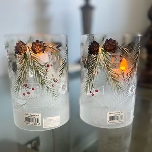 NWT YANKEE Christmas Tea-light Holder Set of 2